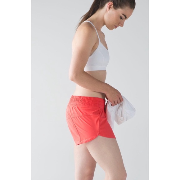 lululemon tracker short iv